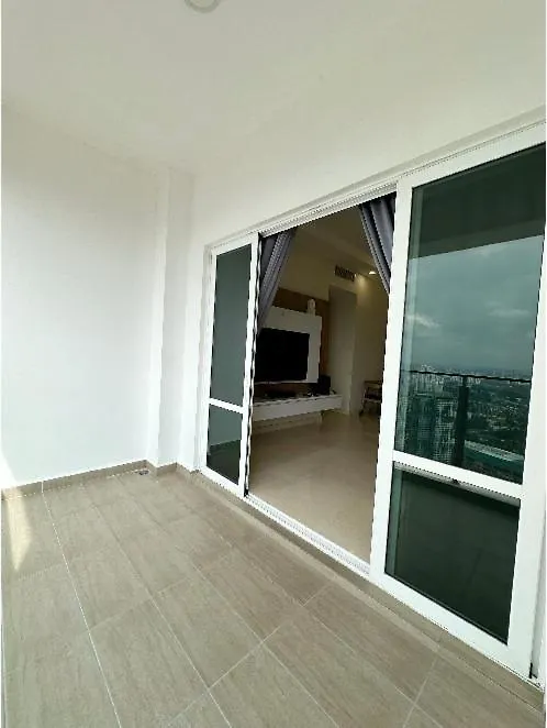 Tritower L47 Near Ciq & Jbcc - 8 Pax Apartment Johor Bahru Malaysia